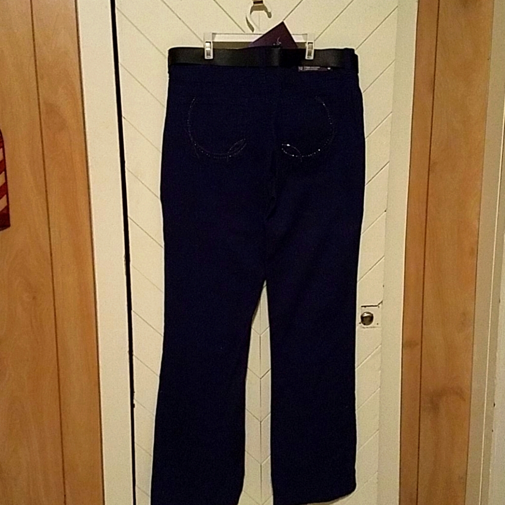 GV modern bootcut pant